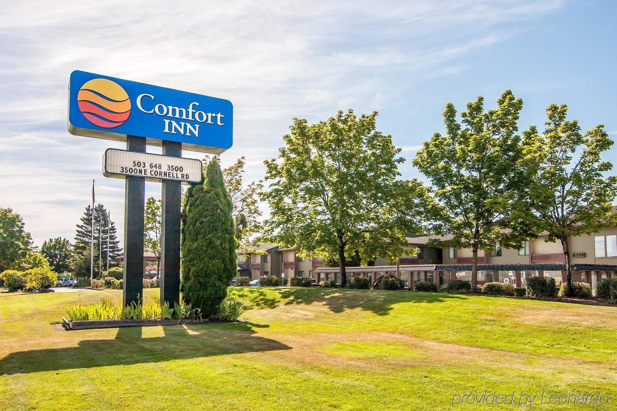Comfort Inn Conference Center Hillsboro Exterior photo